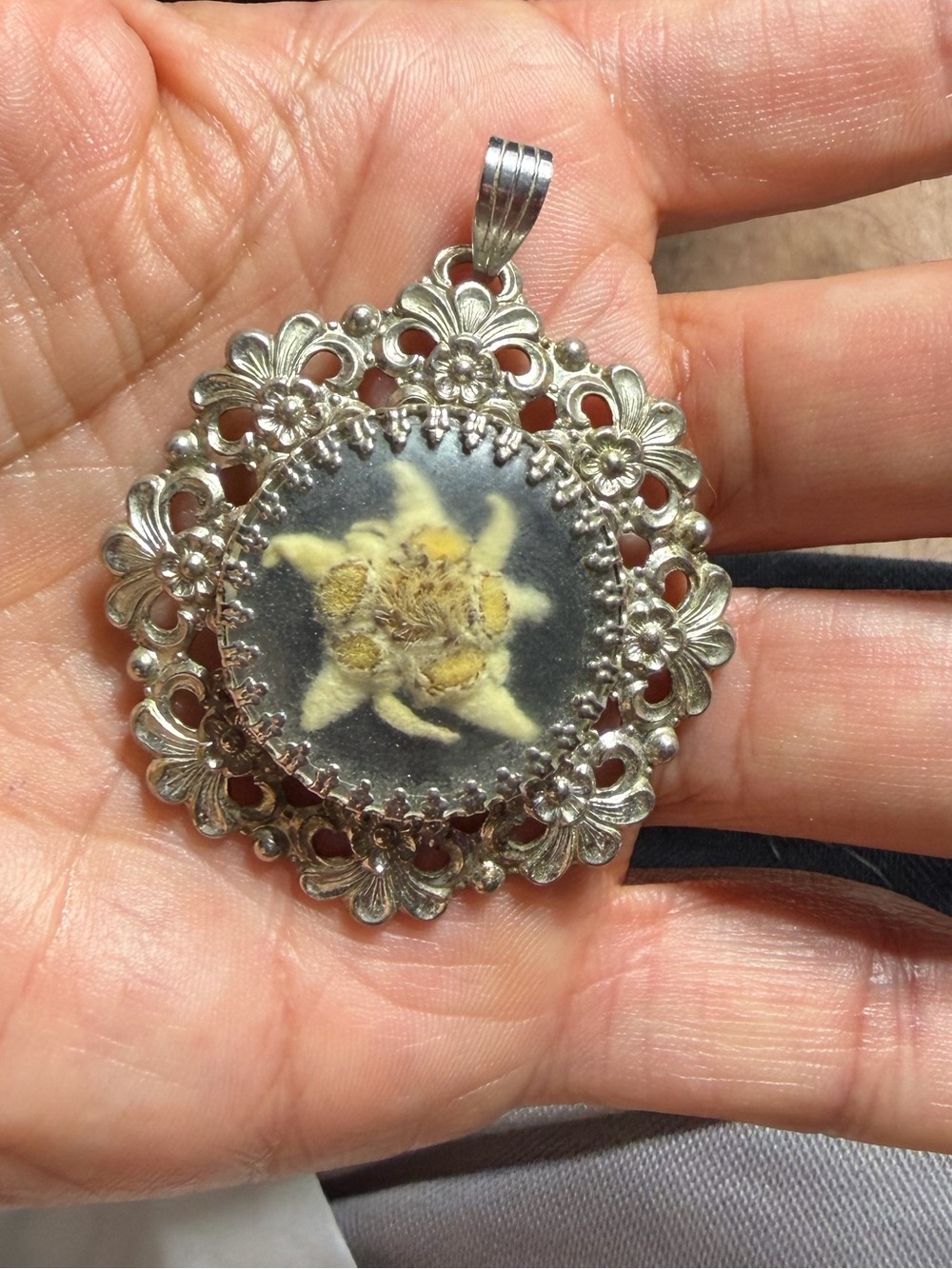 VINTAGE SILVER TONE ECHT ALPIN EDELWEISS FLOWER PENDANT